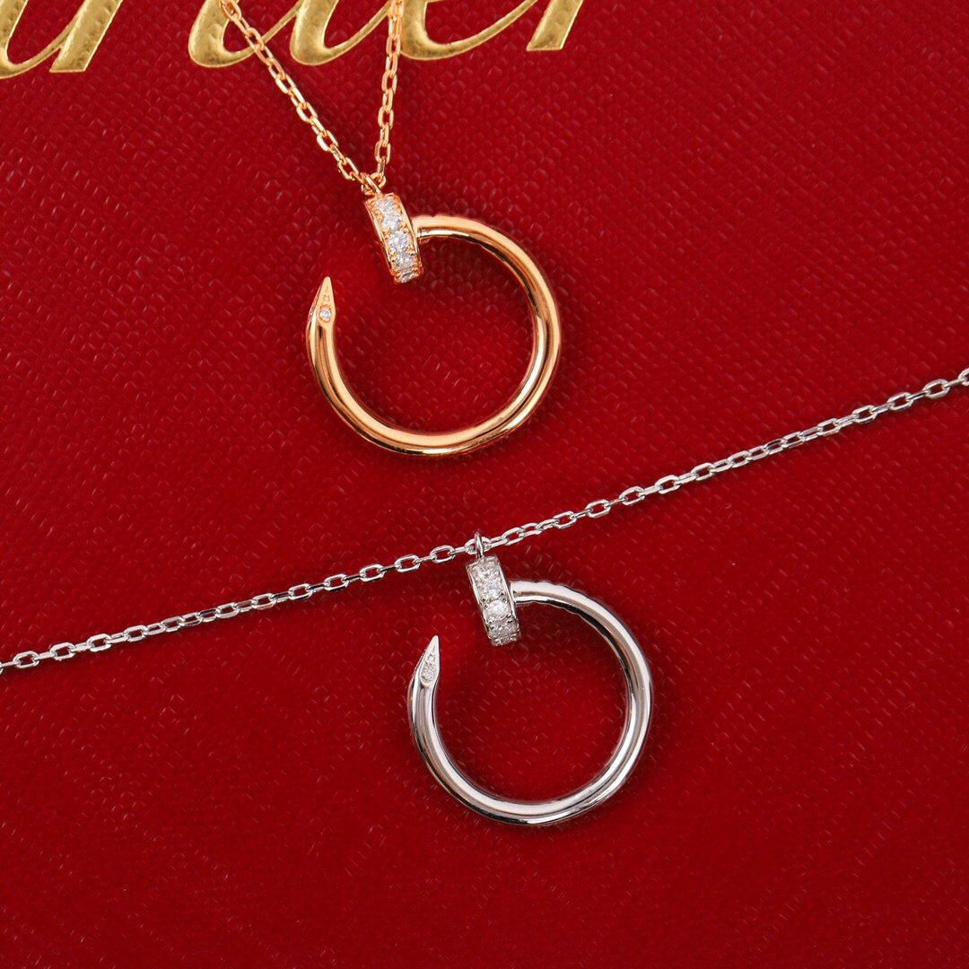 Noble Juste Un Clou Diamonds Necklace