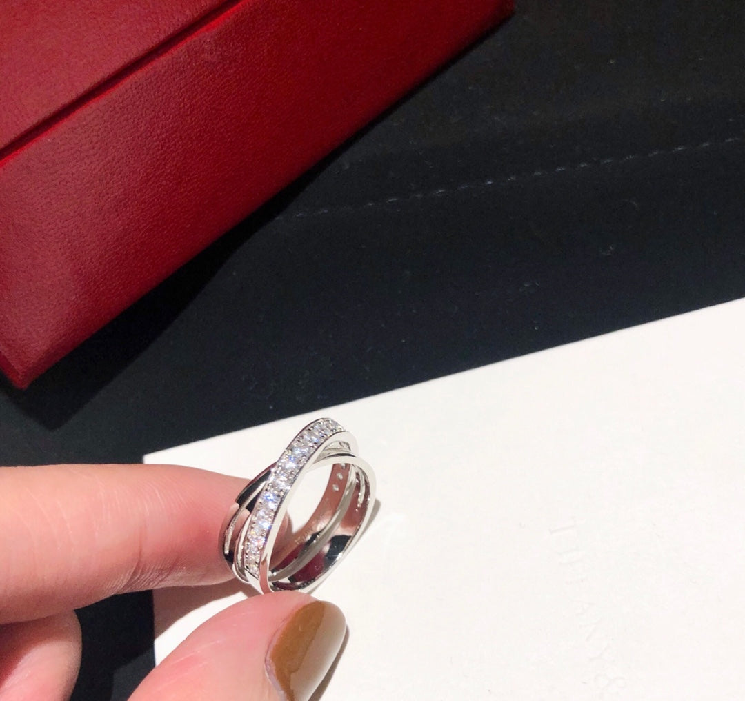 Noble Etincelle Diamond Ring
