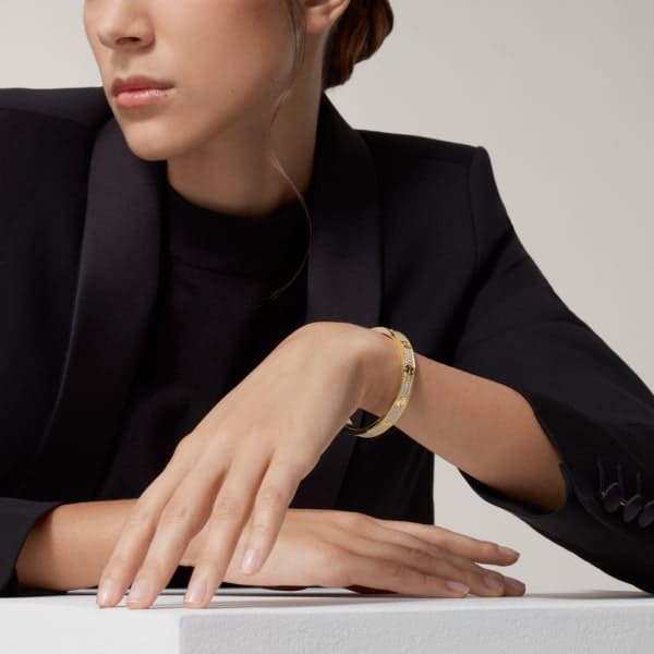 Noble Love Pave Diamonds Bracelet