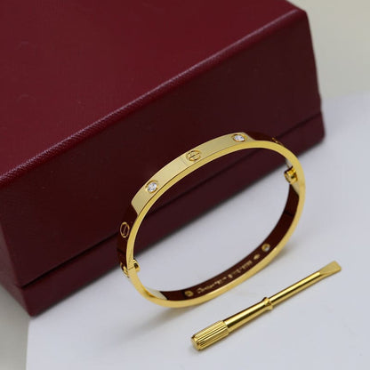 Noble 4 Diamonds Love Bracelet