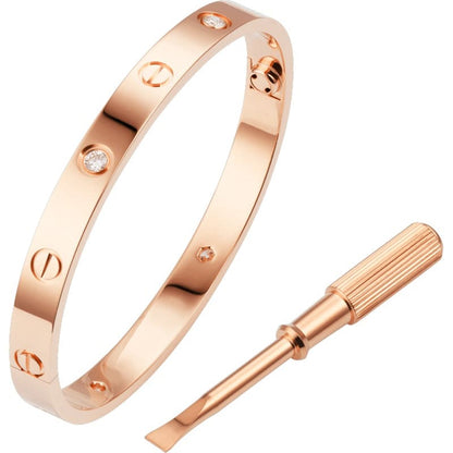 Noble 4 Diamonds Love Bracelet