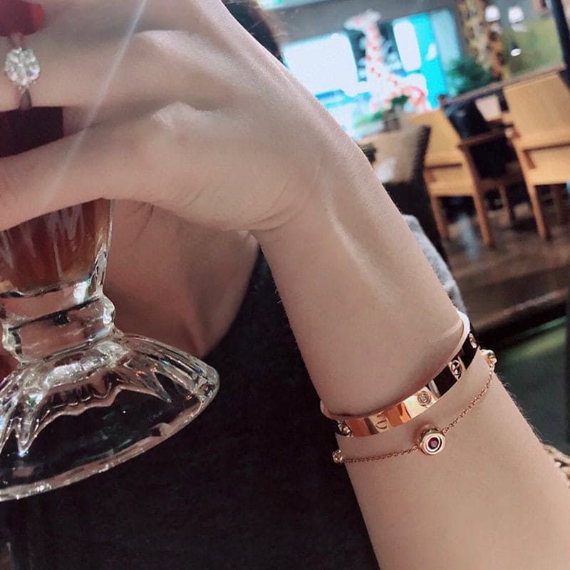 Noble 4 Diamonds Love Bracelet