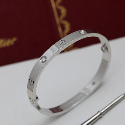 Noble 4 Diamonds Love Bracelet