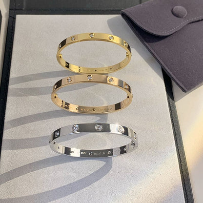 Noble Ten Diamonds Love Bracelet