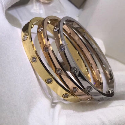 Noble Ten Diamonds Love Bracelet