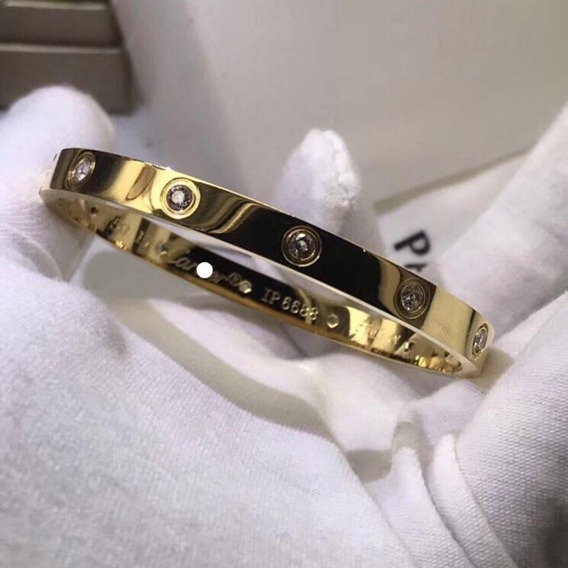 Noble Ten Diamonds Love Bracelet