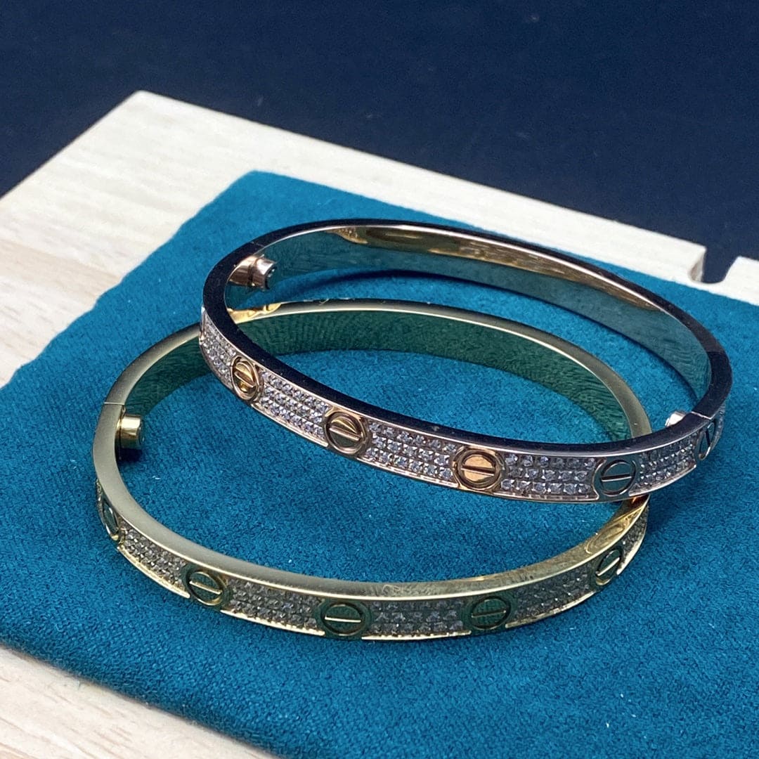 Noble Love Pave Diamonds Bracelet