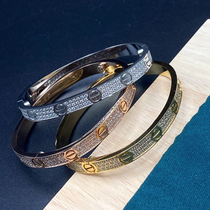 Noble Love Pave Diamonds Bracelet