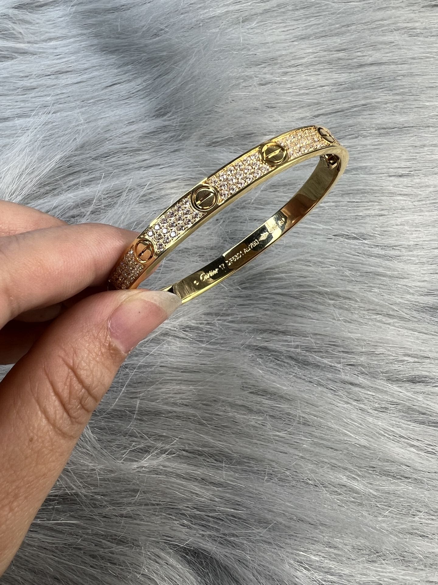 Noble Love Pave Diamonds Bracelet