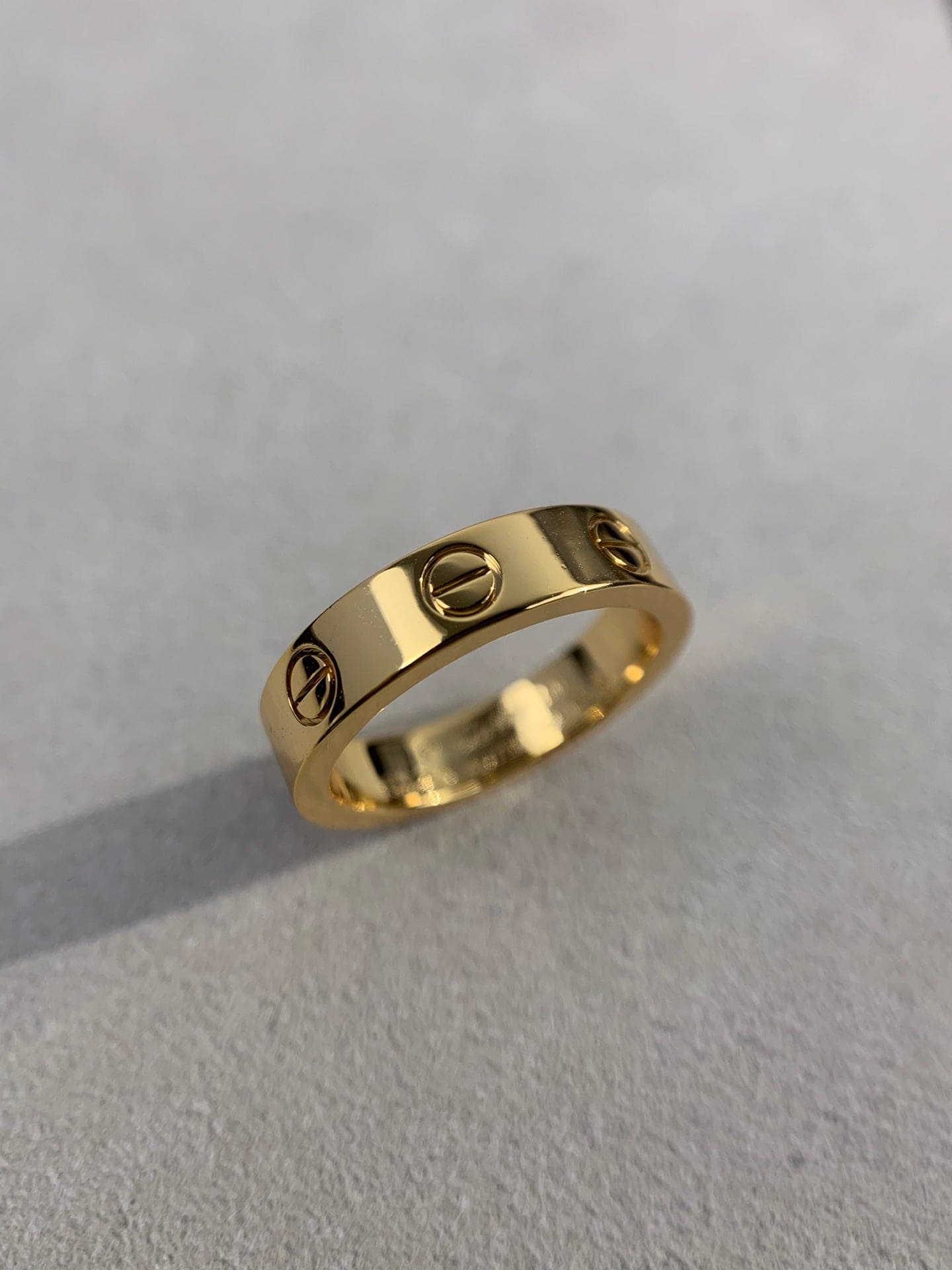 Noble Love Wedding 4mm Ring