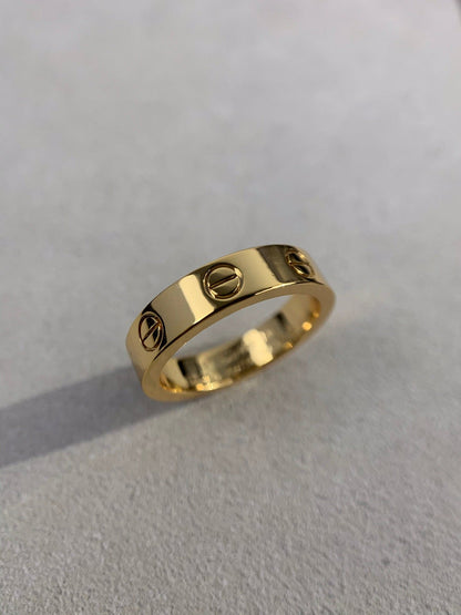 Noble Love Wedding 4mm Ring