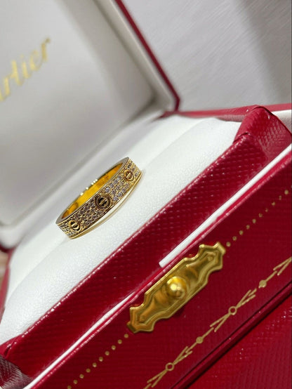 Noble Love Diamond-Paved 3mm Ring