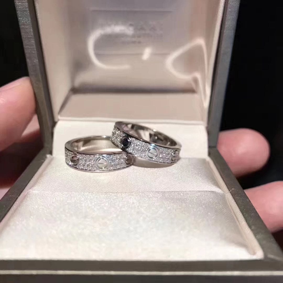 Noble Love Diamond-Paved 5mm Ring