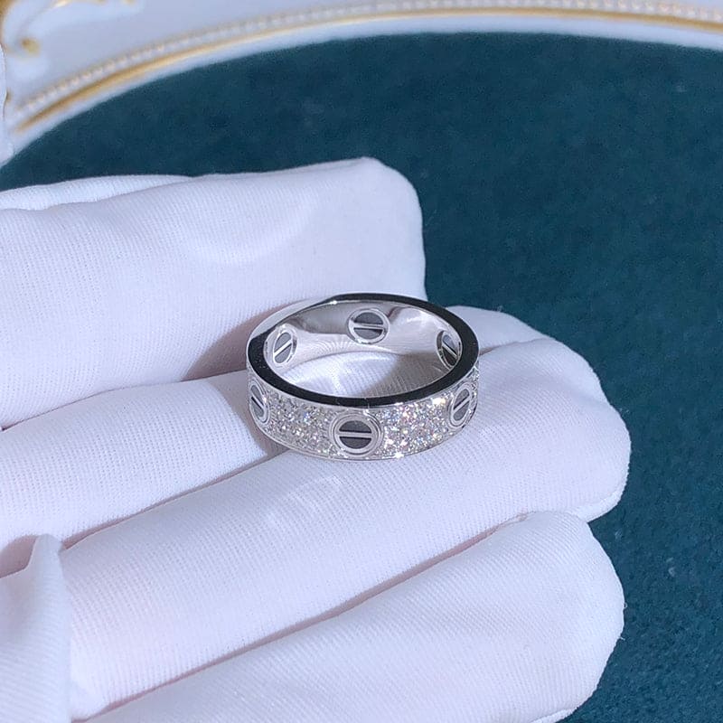 Noble White Gold Love Diamonds Ceramic Ring