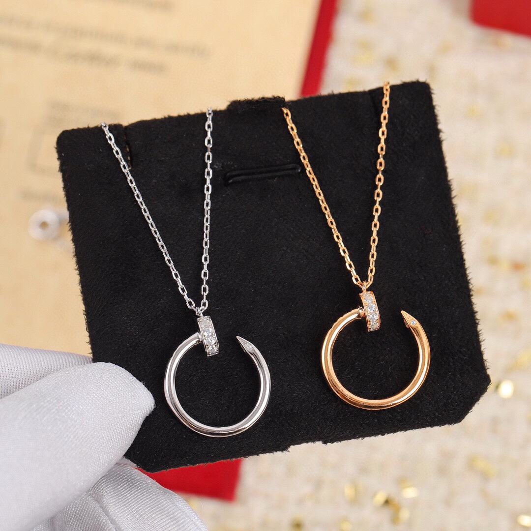 Noble Juste Un Clou Diamonds Necklace