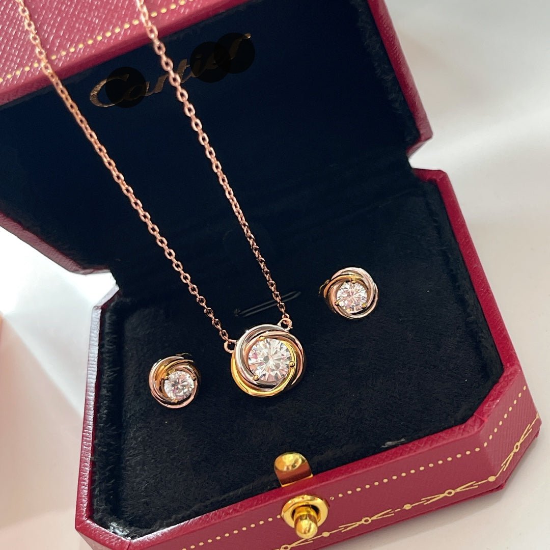 Noble Trinity Diamond Necklace