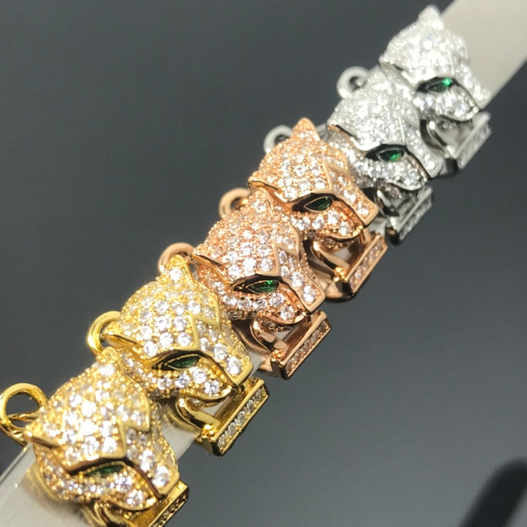 Noble Panthère De Diamond Earrings