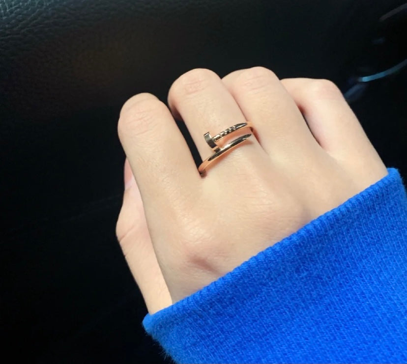 Noble Juste Un Clou Ring