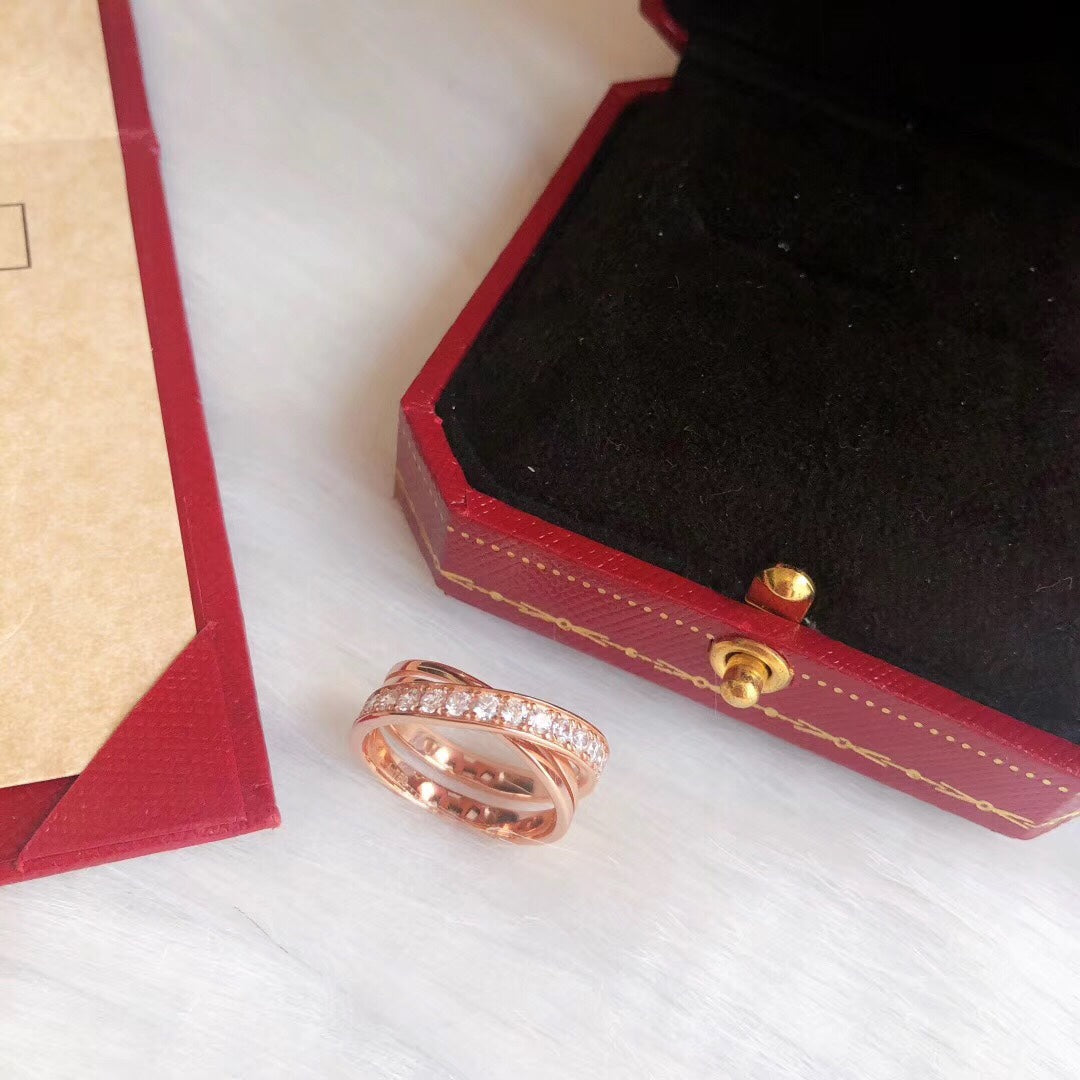 Noble Etincelle Diamond Ring