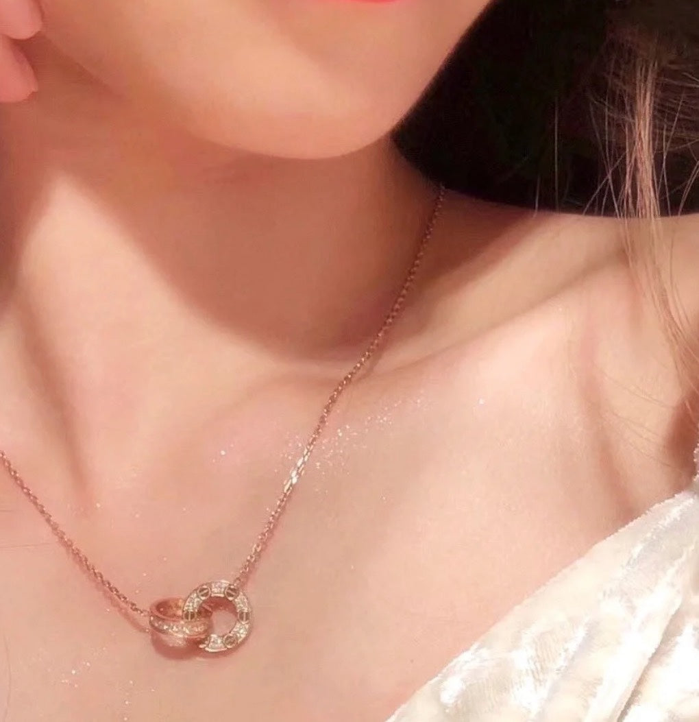 Noble Love Diamonds Necklace