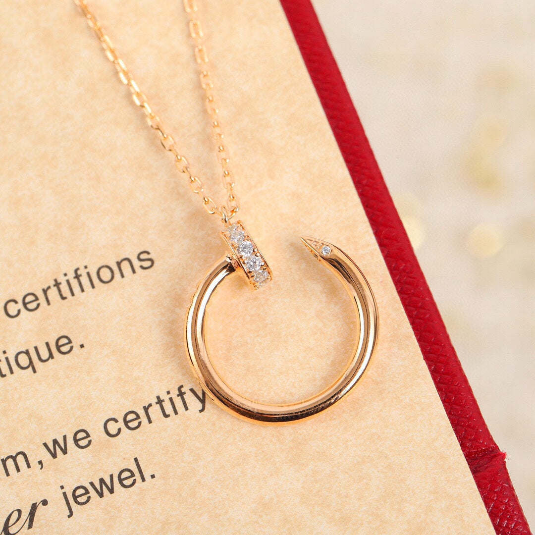 Noble Juste Un Clou Diamonds Necklace