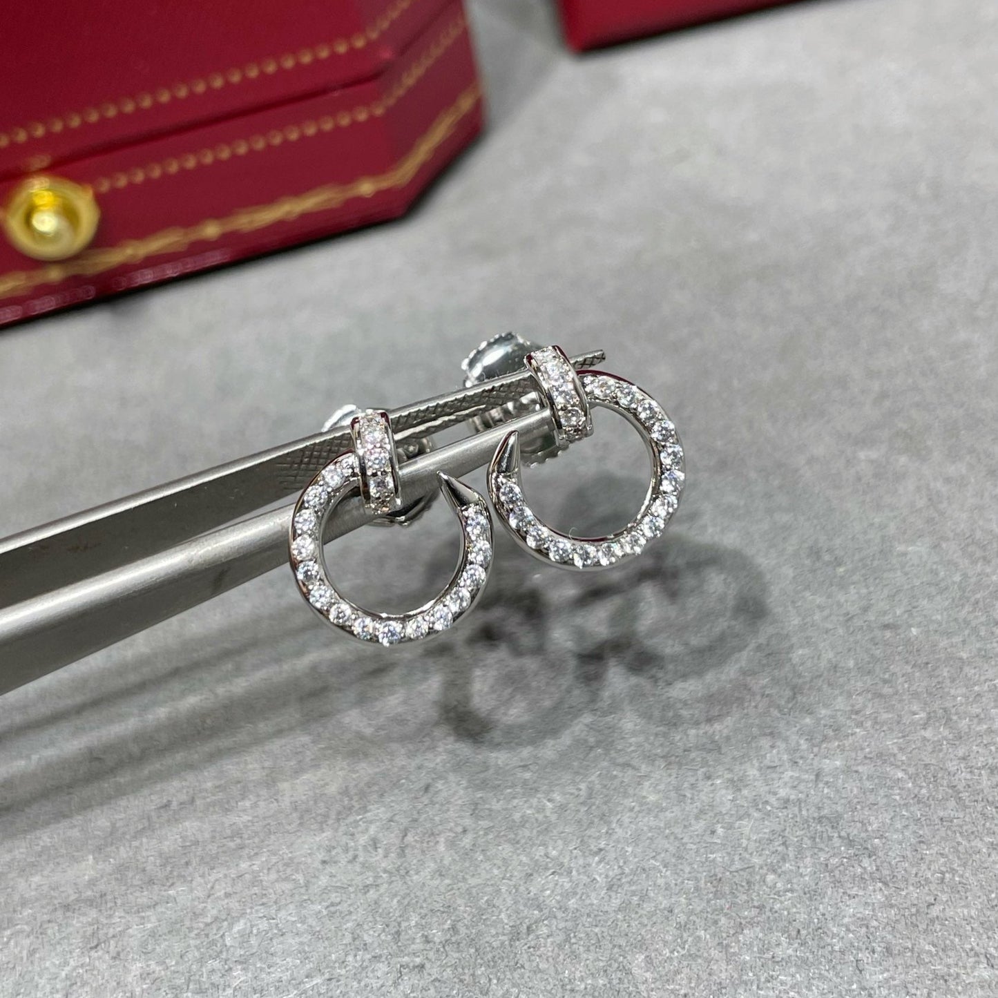 Noble Juste Un Clou Diamonds Earrings