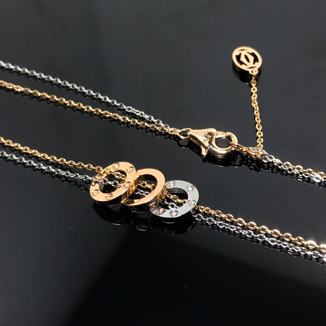 Noble Love 6 Diamonds Necklace