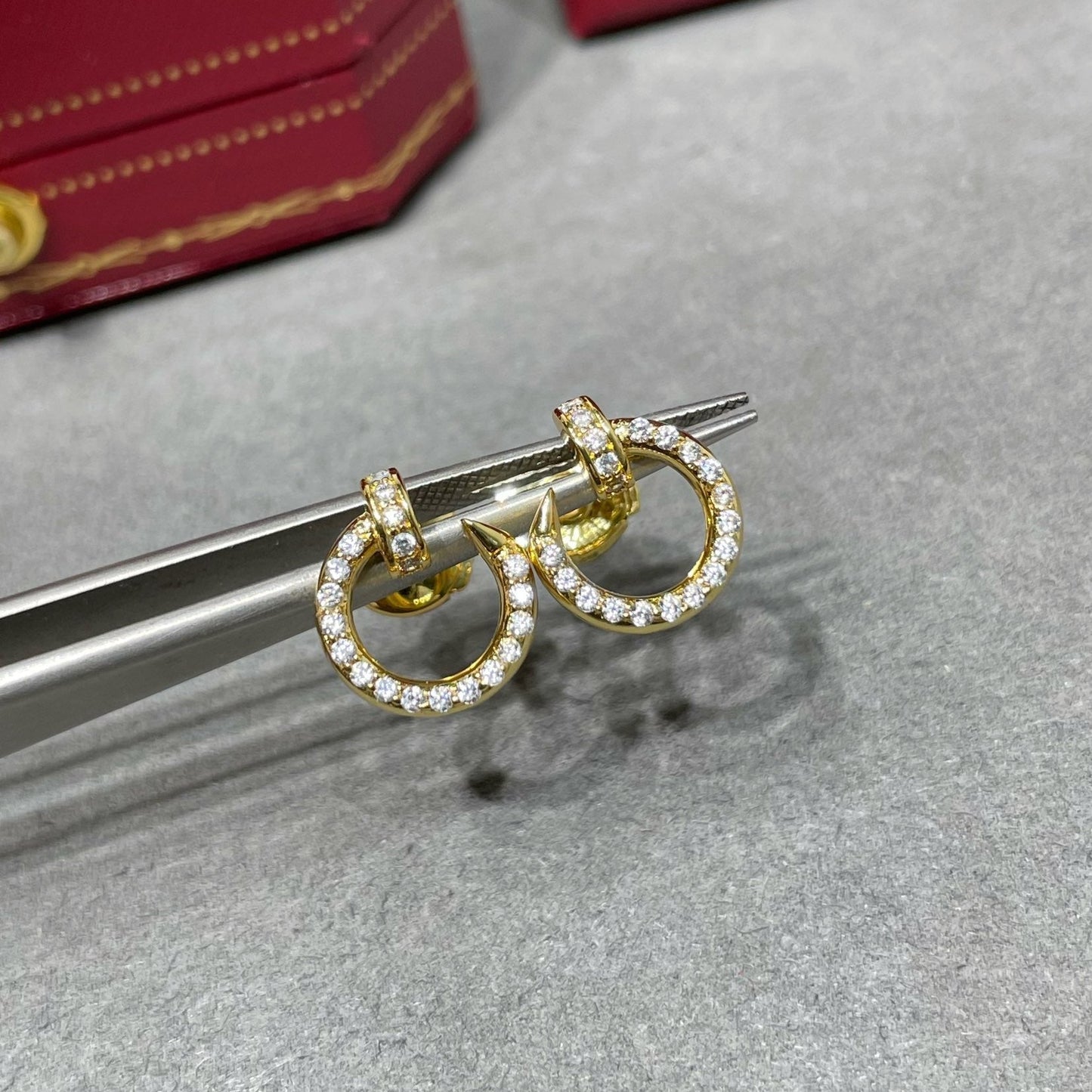 Noble Juste Un Clou Diamonds Earrings