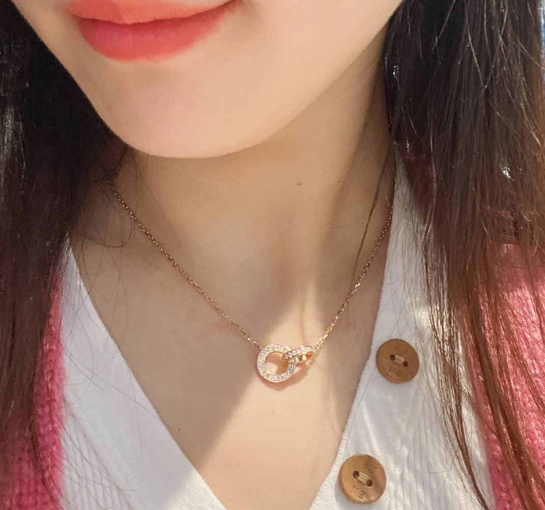 Noble Love Diamonds Necklace