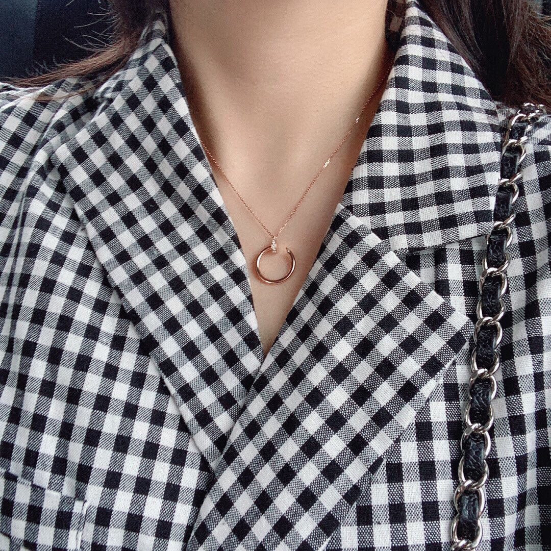 Noble Juste Un Clou Diamonds Necklace