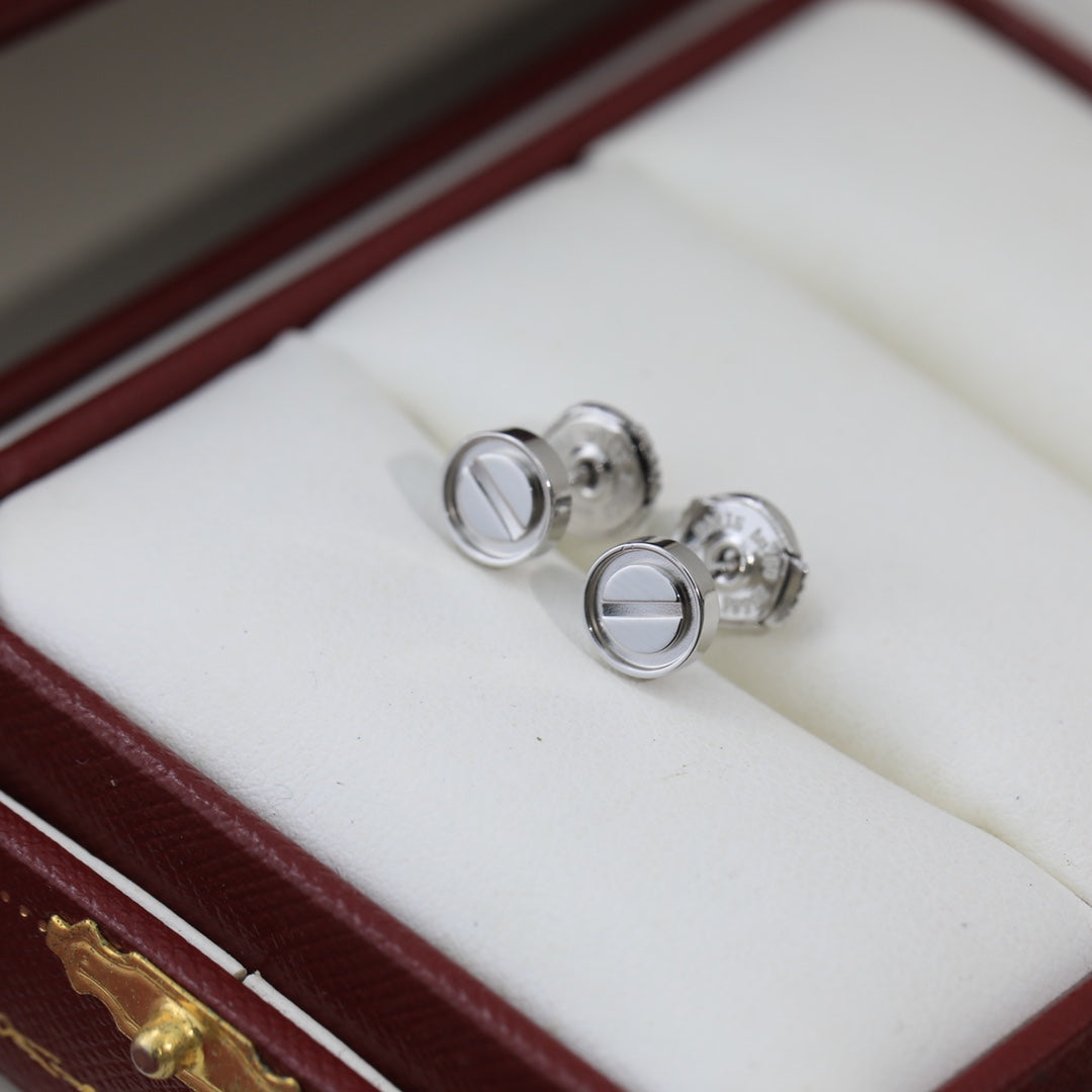 Noble Love Earrings