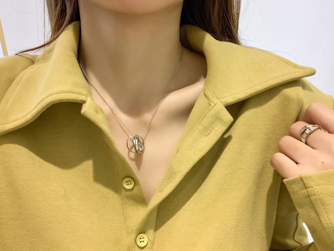 Noble Trinity Necklace