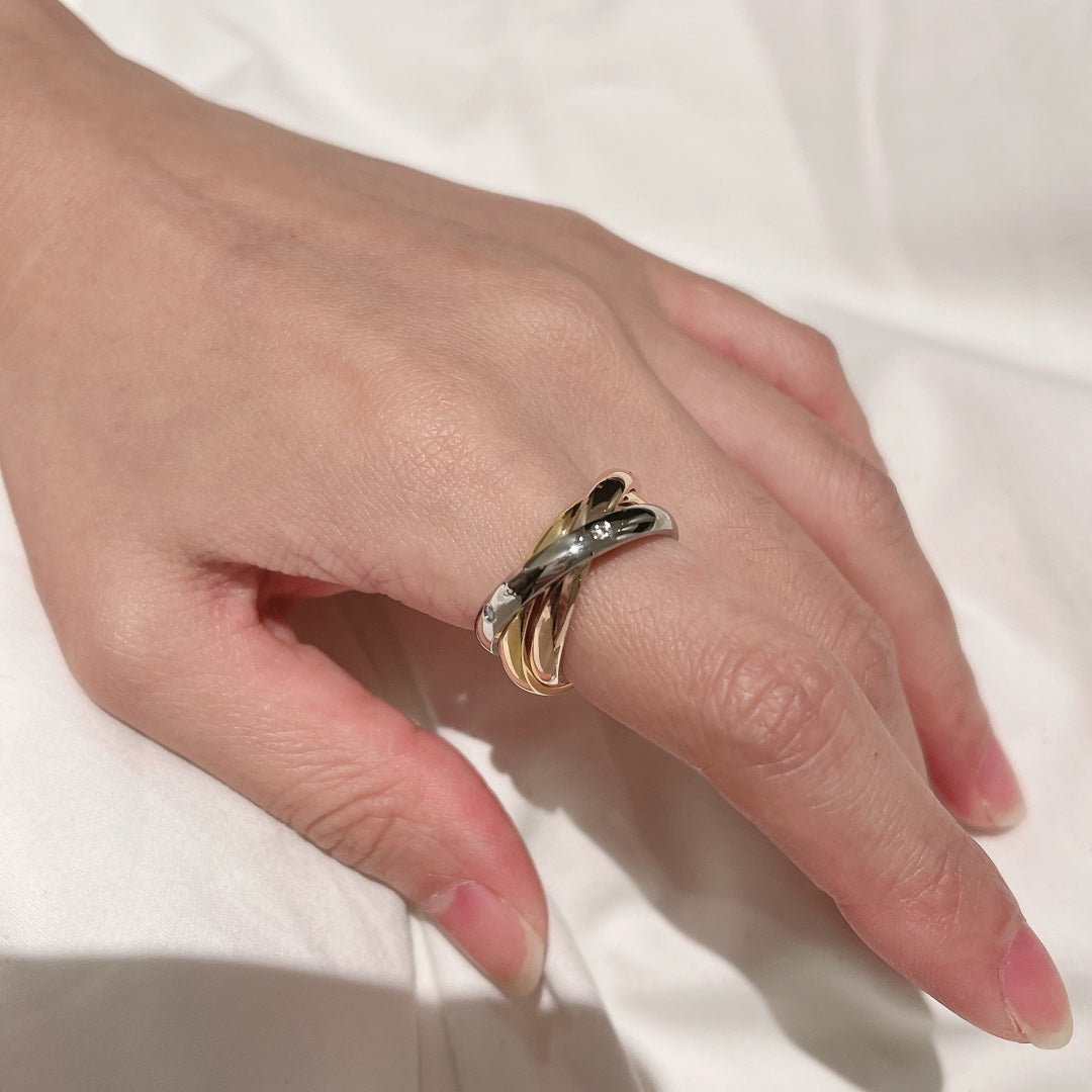 Noble Trinity Five Diamonds Ring