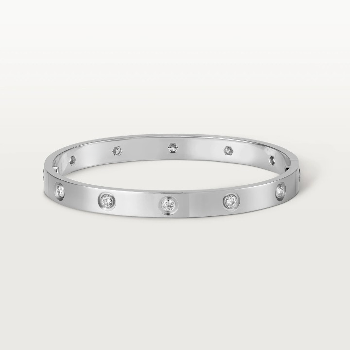 Noble Ten Diamonds Love Bracelet